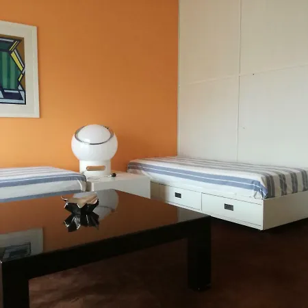 Con Spiaggia Privata * San Remo