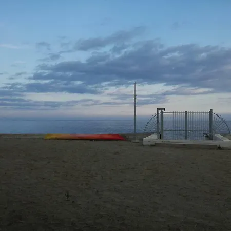 Con Spiaggia Privata San Remo